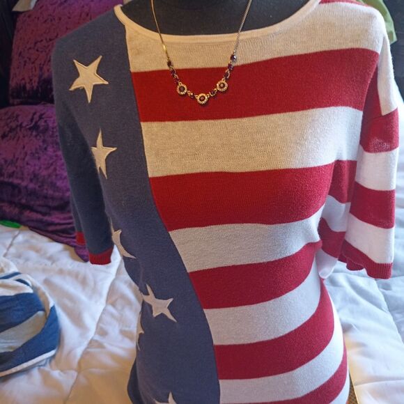 White Stag Short Sleeve Tee Red - Picture 1 of 7